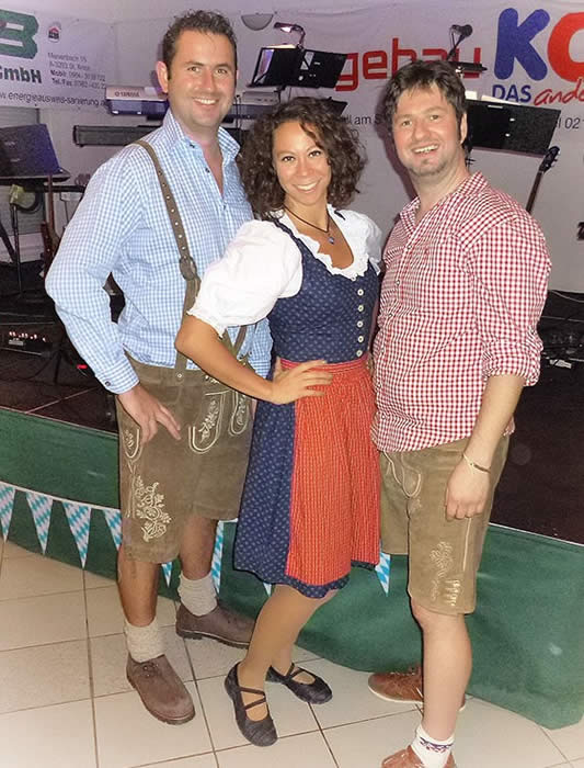 B-50 in Tracht beim Oktoberfest