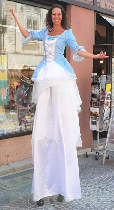 Walking Act als Prinzessin
